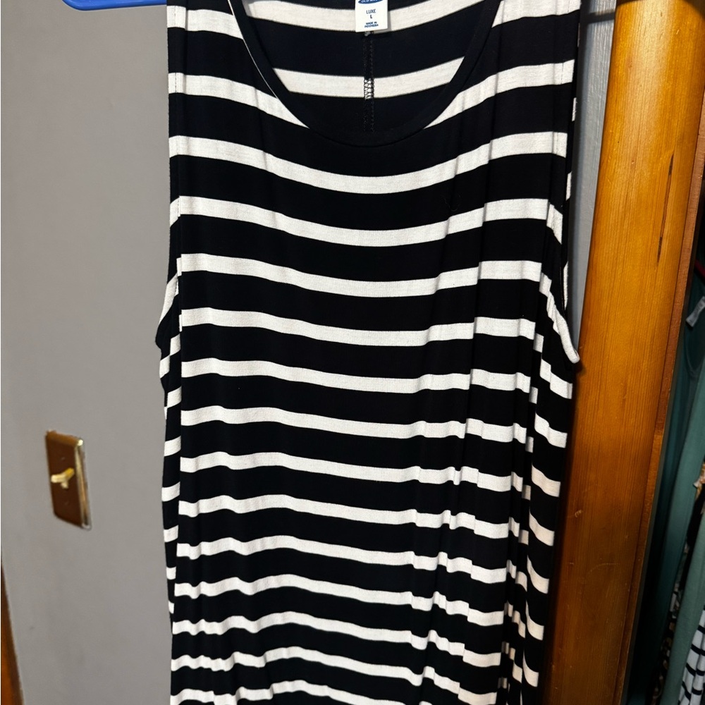 Old Navy Black and White Tank Top